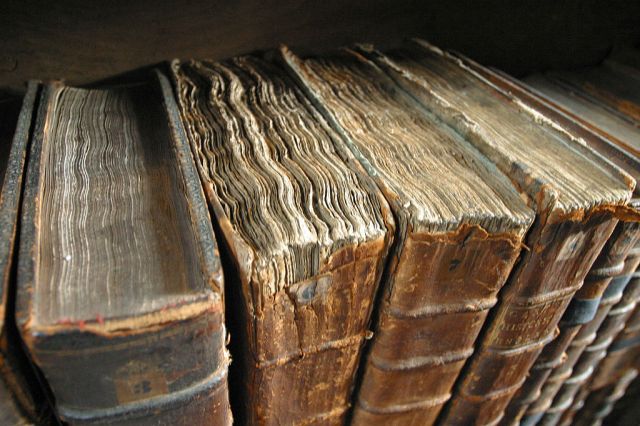 Old_book_bindings Wikimedia Commons